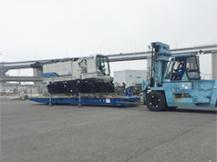 大型ショベル
クローラークレーン